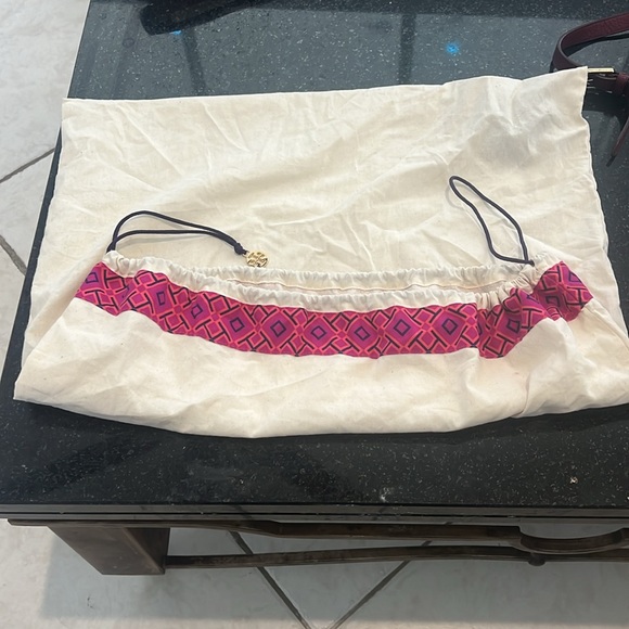 Tory Burch purse with dust bag - Picture 2 of 6